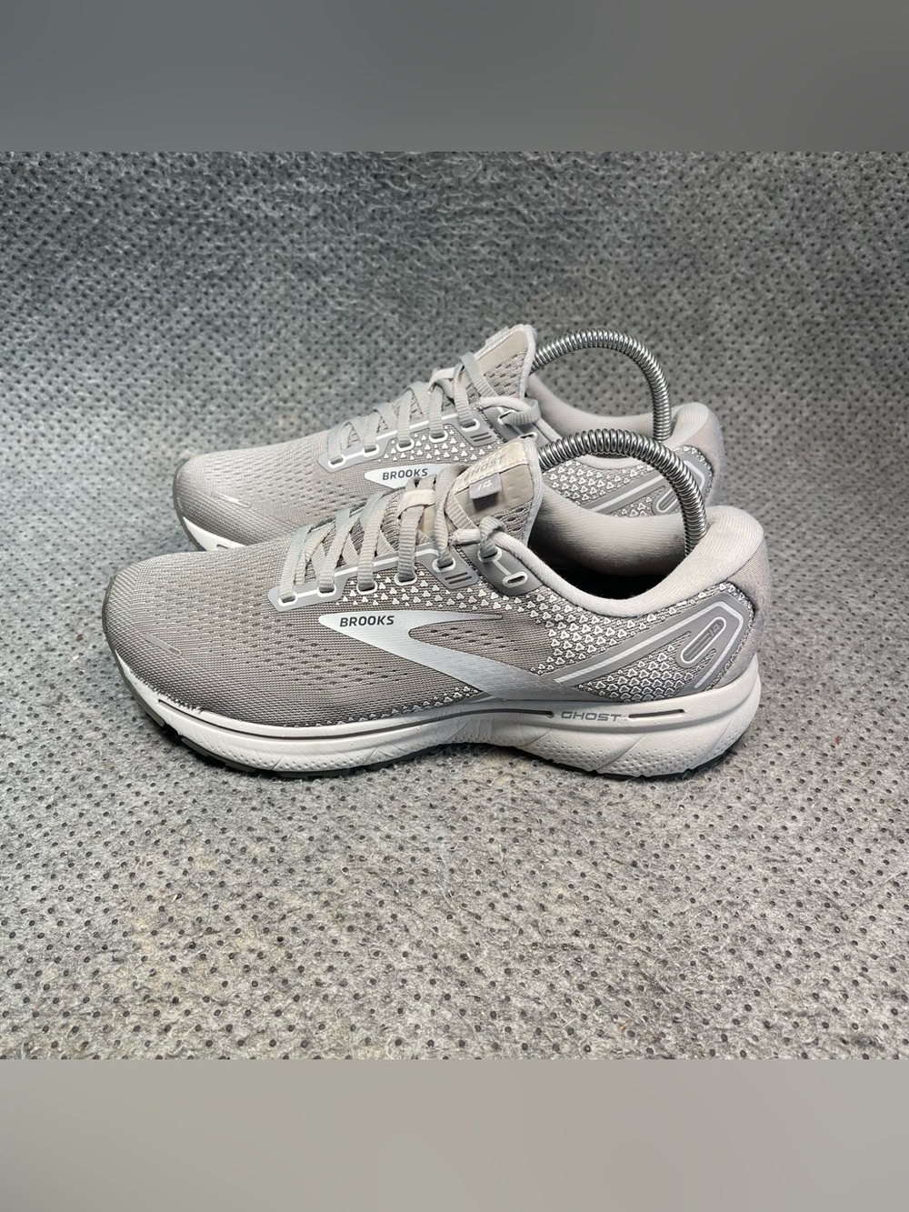 Brooks Ghost 14 White Grey Running Shoes Size 9.5 Women’s